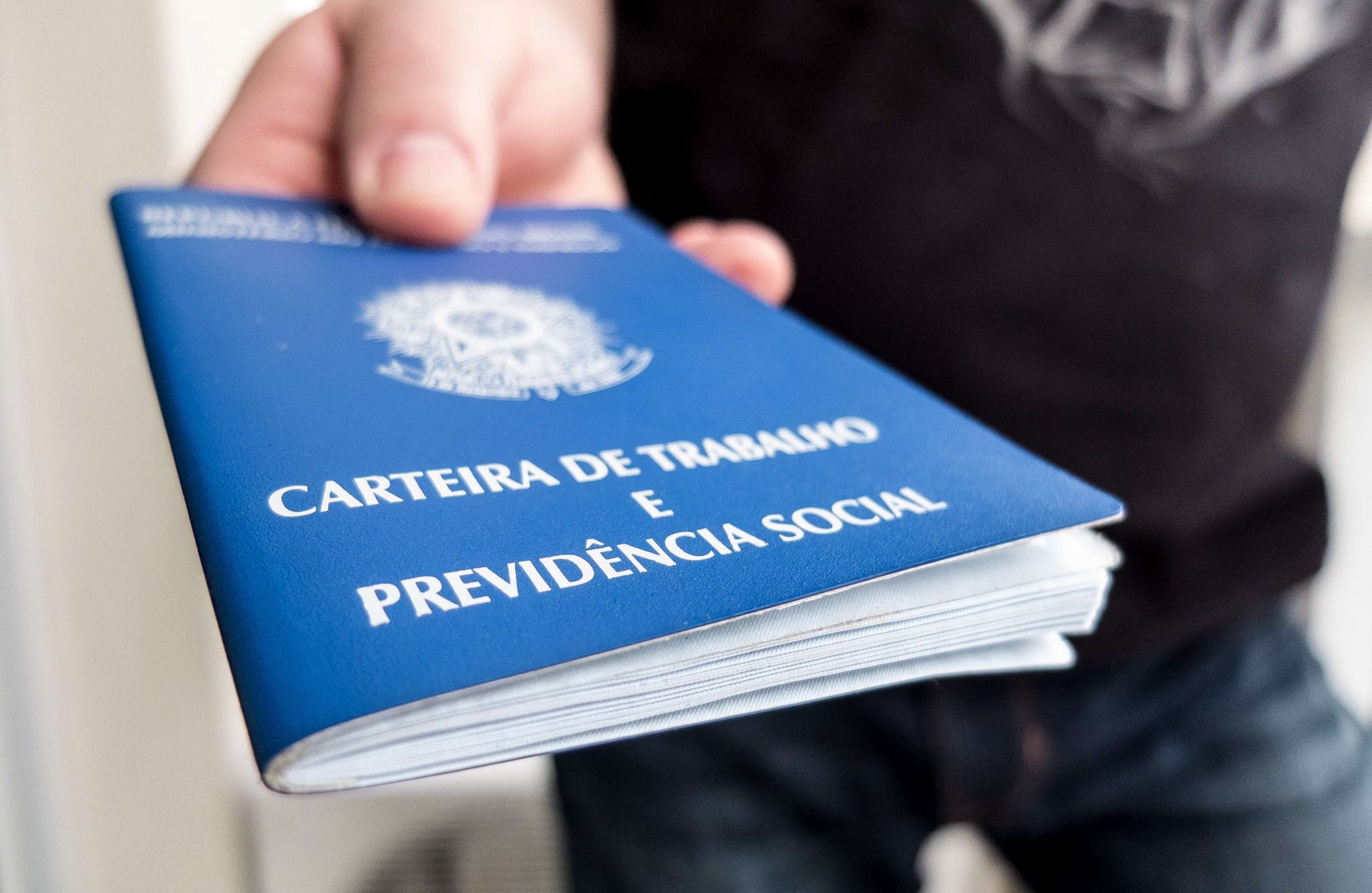 PNAD Contínua: taxa de desocupação é de 11,8% no trimestre encerrado em dezembro e a média de 2017 fecha em 12,7%
